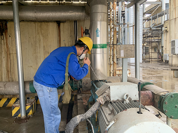 空分工段巡檢水泵進行節水檢查(（副圖）.jpg