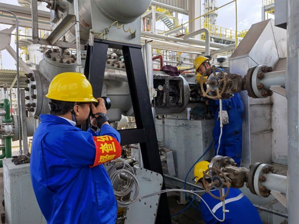 1699662033214894.jpeg 現(xiàn)場技術把關.jpg