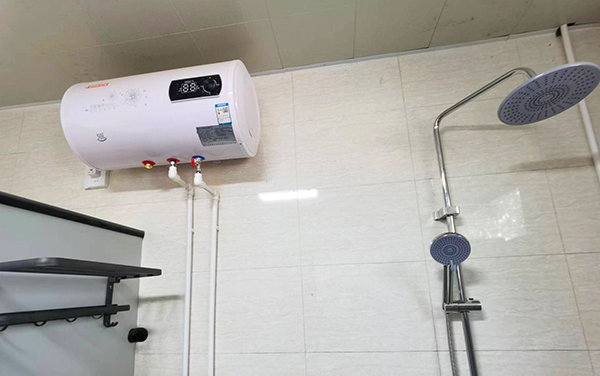 1700365168383377.jpeg 運銷市場部2023年10月191罐區新裝的淋浴間    600.jpg