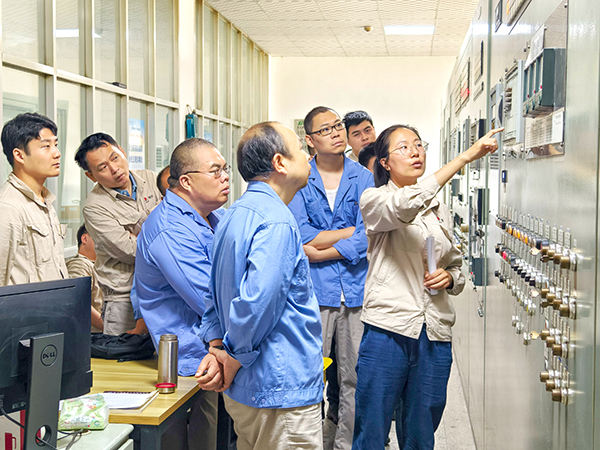 1720740672128235.jpeg 7月11日早八點在一期機組控制臺前展開培訓(xùn) (1).jpg