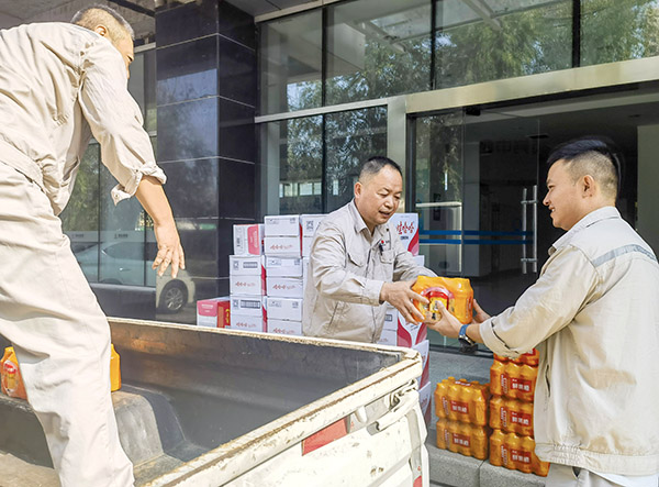 161752653028165185.jpg 2025年運銷市場部送清涼1xiao.jpg