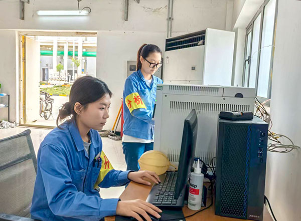 c049ef78ab819c914c32d08aa5fcfa0  600.jpg