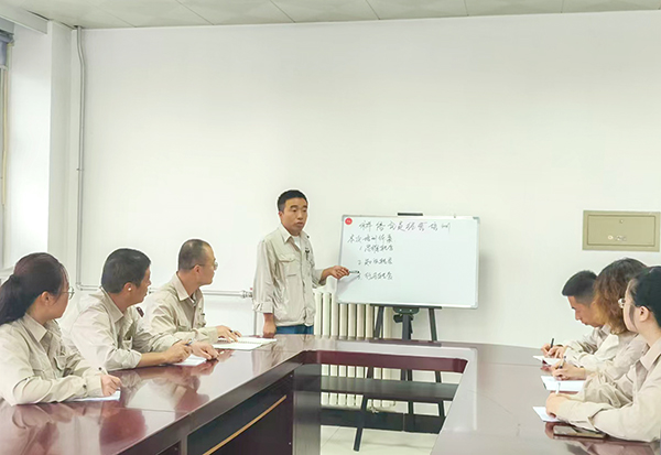 231758612705161524.jpg 渭化科信公司全員經(jīng)營培訓(xùn)照片 (1).jpg